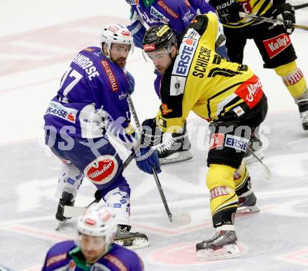 EBEL. Eishockey Bundesliga. EC VSV gegen UPC Vienna Capitals. Sean Ringrose, (VSV), Michael Schiechl  (Caps). Villach, am 19.10.2014.
Foto: Kuess 


---
pressefotos, pressefotografie, kuess, qs, qspictures, sport, bild, bilder, bilddatenbank