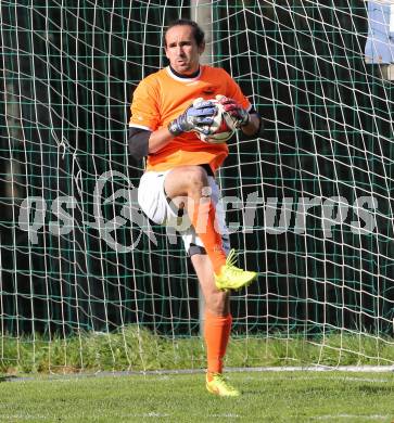 Fussball Unterliga Ost. DSG Sele Zell gegen Ulrichsberg. Michael Zunder (Ulrichsberg). Zell, am 19.10.2014.
Foto: Kuess
---
pressefotos, pressefotografie, kuess, qs, qspictures, sport, bild, bilder, bilddatenbank