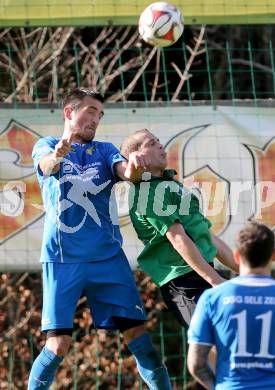 Fussball Unterliga Ost. DSG Sele Zell gegen Ulrichsberg. Draga Juric,  (Zell), Manuel Pammer (Ulrichsberg). Zell, am 19.10.2014.
Foto: Kuess
---
pressefotos, pressefotografie, kuess, qs, qspictures, sport, bild, bilder, bilddatenbank