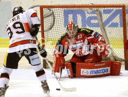 EBEL. Eishockey Bundesliga. KAC gegen HC Orli Znojmo. Pekka Tuokkola,  (KAC), Jan Lattner (Znojmo). Klagenfurt, am 24.10.2014.
Foto: Kuess 

---
pressefotos, pressefotografie, kuess, qs, qspictures, sport, bild, bilder, bilddatenbank