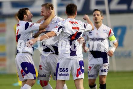 Fussball Regionalliga. SAK gegen Allerheiligen. Torjubel Darijo Biscan, Helmut Koenig, Darjan Aleksic, Thomas Riedl (SAK). Welzenegg, am 24.10.2014.
Foto: Kuess
---
pressefotos, pressefotografie, kuess, qs, qspictures, sport, bild, bilder, bilddatenbank