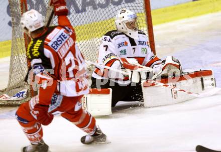 EBEL. Eishockey Bundesliga. KAC gegen HC Orli Znojmo. torjubel Jamie Lundmark, (KAC), Patrik Nechvatal  (Znojmo). Klagenfurt, am 24.10.2014.
Foto: Kuess 

---
pressefotos, pressefotografie, kuess, qs, qspictures, sport, bild, bilder, bilddatenbank