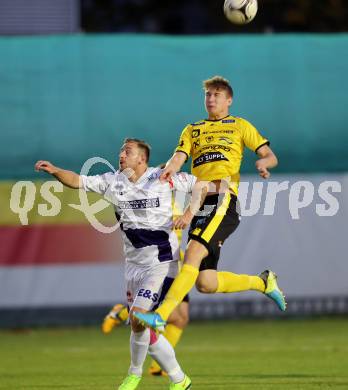 Fussball Regionalliga. SAK gegen Allerheiligen.  Darijo Biscan, (SAK),  Luca Christian Puster (Allerheiligen). Welzenegg, am 24.10.2014.
Foto: Kuess
---
pressefotos, pressefotografie, kuess, qs, qspictures, sport, bild, bilder, bilddatenbank