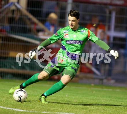 Fussball Regionalliga. SAK gegen Allerheiligen. Marcel Reichmann (SAK). Welzenegg, am 24.10.2014.
Foto: Kuess
---
pressefotos, pressefotografie, kuess, qs, qspictures, sport, bild, bilder, bilddatenbank