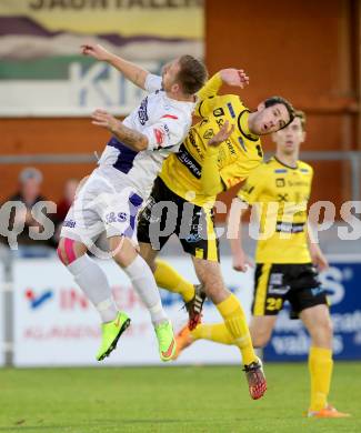 Fussball Regionalliga. SAK gegen Allerheiligen. Darijo Biscan, (SAK), Christoph Koinegg  (Allerheiligen). Welzenegg, am 24.10.2014.
Foto: Kuess
---
pressefotos, pressefotografie, kuess, qs, qspictures, sport, bild, bilder, bilddatenbank