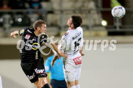 Fussball Bundesliga. RZ Pellets WAC gegen Cashpoint SCR Altach. Roland Putsche, (WAC), Lukas Jaeger  (Altach). Wolfsberg, am 25.10.2014.
Foto: Kuess

---
pressefotos, pressefotografie, kuess, qs, qspictures, sport, bild, bilder, bilddatenbank