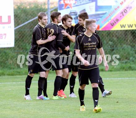 Fussball. Kaerntner Liga. Koettmannsdorf gegen SV Feldkirchen/SV Oberglan. torjubel Christian Schimmel, Daniel Globotschnig, Jakob Orgonyi, Oliver Winter (Koettmannsdorf). Koettmannsdorf, 26.10.2014.
Foto: Kuess
---
pressefotos, pressefotografie, kuess, qs, qspictures, sport, bild, bilder, bilddatenbank