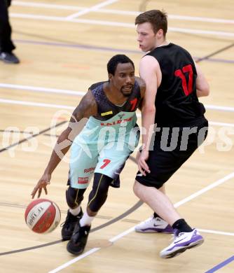 Basketball 2. Bundesliga. Panaceo Raiders Villach gegen Mistelbach Mustangs. Jamal McClerkin, (Villach),  Stefan Obermann (Mistelbach). Villach, am 26.10.2014.
Foto: Kuess
---
pressefotos, pressefotografie, kuess, qs, qspictures, sport, bild, bilder, bilddatenbank