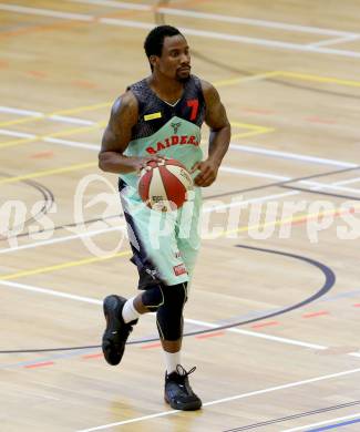 Basketball 2. Bundesliga. Panaceo Raiders Villach gegen Mistelbach Mustangs. Jamal McClerkin (Villach). Villach, am 26.10.2014.
Foto: Kuess
---
pressefotos, pressefotografie, kuess, qs, qspictures, sport, bild, bilder, bilddatenbank