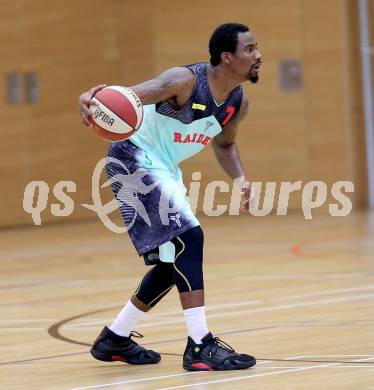 Basketball 2. Bundesliga. Panaceo Raiders Villach gegen Mistelbach Mustangs. Jamal McClerkin (Villach). Villach, am 26.10.2014.
Foto: Kuess
---
pressefotos, pressefotografie, kuess, qs, qspictures, sport, bild, bilder, bilddatenbank