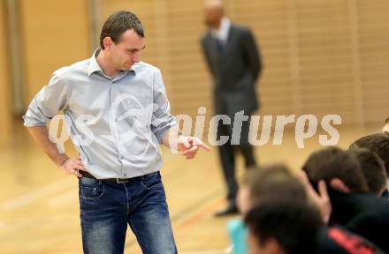 Basketball 2. Bundesliga. Panaceo Raiders Villach gegen Mistelbach Mustangs. Trainer Martin Weissenboeck (Mistelbach). Villach, am 26.10.2014.
Foto: Kuess
---
pressefotos, pressefotografie, kuess, qs, qspictures, sport, bild, bilder, bilddatenbank