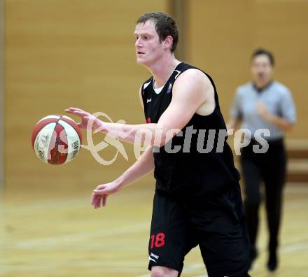 Basketball 2. Bundesliga. Panaceo Raiders Villach gegen Mistelbach Mustangs. Ivo Prachar (Mistelbach). Villach, am 26.10.2014.
Foto: Kuess
---
pressefotos, pressefotografie, kuess, qs, qspictures, sport, bild, bilder, bilddatenbank