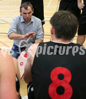 Basketball 2. Bundesliga. Panaceo Raiders Villach gegen Mistelbach Mustangs. Trainer Martin Weissenboeck (Mistelbach). Villach, am 26.10.2014.
Foto: Kuess
---
pressefotos, pressefotografie, kuess, qs, qspictures, sport, bild, bilder, bilddatenbank