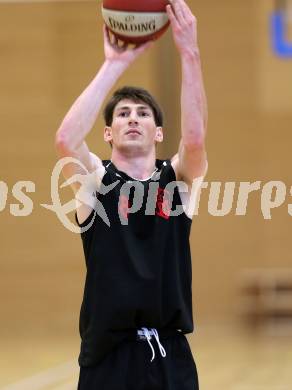 Basketball 2. Bundesliga. Panaceo Raiders Villach gegen Mistelbach Mustangs. Michael Diesner (Mistelbach). Villach, am 26.10.2014.
Foto: Kuess
---
pressefotos, pressefotografie, kuess, qs, qspictures, sport, bild, bilder, bilddatenbank