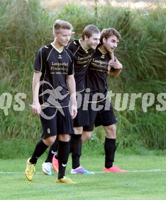 Fussball. Kaerntner Liga. Koettmannsdorf gegen SV Feldkirchen/SV Oberglan. torjubel Christian Schimmel, Jakob Orgonyi, Michael Jakopitsch (Koettmannsdorf). Koettmannsdorf, 26.10.2014.
Foto: Kuess
---
pressefotos, pressefotografie, kuess, qs, qspictures, sport, bild, bilder, bilddatenbank