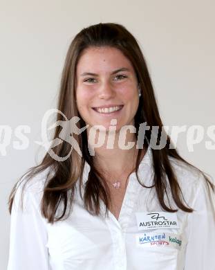 Kaernten Sport Package Uebergabe. Anna-Lena Neuwirth (Tennis). Klagenfurt, 27.10.2014.
Foto: Kuess 
---
pressefotos, pressefotografie, kuess, qs, qspictures, sport, bild, bilder, bilddatenbank