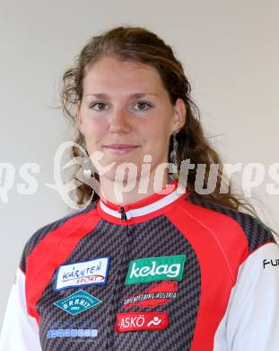 Kaernten Sport Package Uebergabe. Marina Reiner  (MOUNTAINBIKE-ORIENTIERUNG). Klagenfurt, 27.10.2014.
Foto: Kuess 
---
pressefotos, pressefotografie, kuess, qs, qspictures, sport, bild, bilder, bilddatenbank