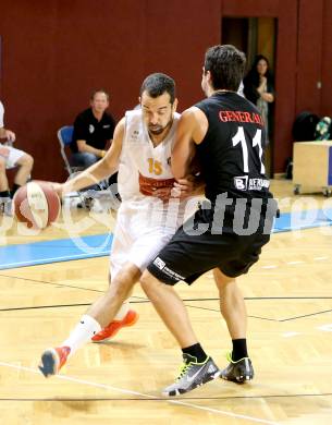 Basketball 2. Bundesliga. Woerthersee Piraten gegen BK Mattersburg Rocks.  Alexander Ey,  (Piraten), Stefan Ulreich (Mattersburg). Klagenfurt, am 1.11.2014.
Foto: Kuess
---
pressefotos, pressefotografie, kuess, qs, qspictures, sport, bild, bilder, bilddatenbank