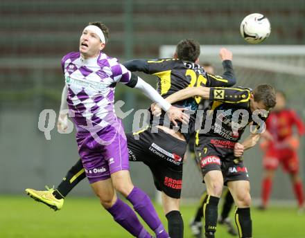 Fussball Regionalliga. SK Austria Klagenfurt gegen Lafnitz. Bernd Kager, (Austria Klagenfurt), Philipp Siegl, Christoph Gschiel  (Lafnitz). Klagenfurt, 31.10.2014.
foto: Kuess
---
pressefotos, pressefotografie, kuess, qs, qspictures, sport, bild, bilder, bilddatenbank