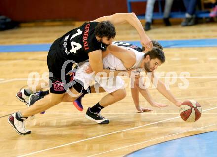 Basketball 2. Bundesliga. Woerthersee Piraten gegen BK Mattersburg Rocks.  Christian Erschen, (Piraten), Michael Mach  (Mattersburg). Klagenfurt, am 1.11.2014.
Foto: Kuess
---
pressefotos, pressefotografie, kuess, qs, qspictures, sport, bild, bilder, bilddatenbank