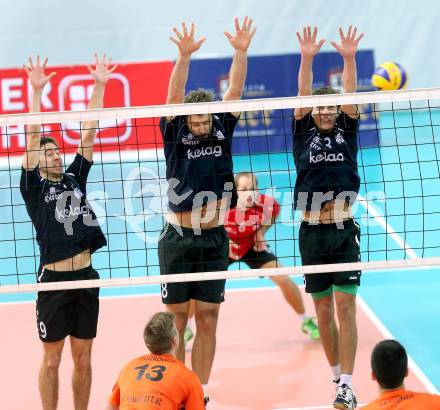 Volleyball Bundesliga. Woerthersee Loewen gegen Amstetten. Christian Rainer, Ulrich Lippitsch, Lukas Skrabal (Woerthersee Loewen). Klagenfurt, am 31.10.2014.
Foto: Kuess
---
pressefotos, pressefotografie, kuess, qs, qspictures, sport, bild, bilder, bilddatenbank