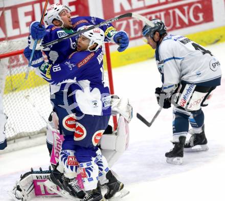 EBEL. Eishockey Bundesliga. EC VSV gegen EHC LIWEST Linz. Torjubel Mark Santorelli, Jason Krog (VSV). Villach, am 2.11.2014.
Foto: Kuess 


---
pressefotos, pressefotografie, kuess, qs, qspictures, sport, bild, bilder, bilddatenbank