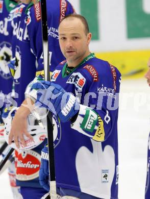 EBEL. Eishockey Bundesliga. EC VSV gegen EHC LIWEST Linz. Gerhard Unterluggauer (VSV). Villach, am 2.11.2014.
Foto: Kuess 


---
pressefotos, pressefotografie, kuess, qs, qspictures, sport, bild, bilder, bilddatenbank