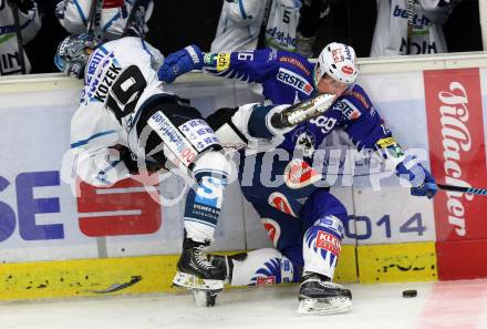 EBEL. Eishockey Bundesliga. EC VSV gegen EHC LIWEST Linz. Daniel Nageler,  (VSV), Andrew Jacob Kozek (Linz). Villach, am 2.11.2014.
Foto: Kuess 


---
pressefotos, pressefotografie, kuess, qs, qspictures, sport, bild, bilder, bilddatenbank