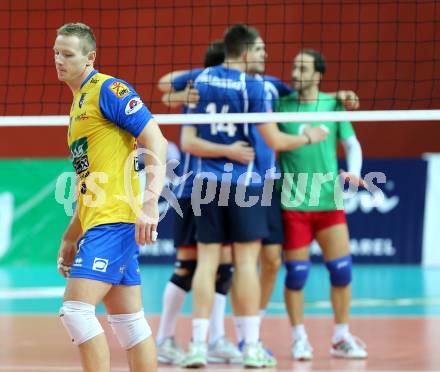 Volleyball Champions League. SK Posojilnica Aich/Dob gegen Olympiacos Piraeus.  Stanislaw Wawrynczyk (Aich/Dob), Jubel Piraeus. Klagenfurt, am 5.11.2014.
Foto: Kuess
---
pressefotos, pressefotografie, kuess, qs, qspictures, sport, bild, bilder, bilddatenbank