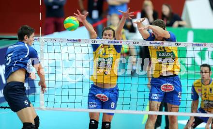 Volleyball Champions League. SK Posojilnica Aich/Dob gegen Olympiacos Piraeus. Rok Satler, Danijel Koncilja (Aich/Dob). Klagenfurt, am 5.11.2014.
Foto: Kuess
---
pressefotos, pressefotografie, kuess, qs, qspictures, sport, bild, bilder, bilddatenbank