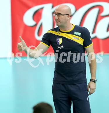 Volleyball Champions League. SK Posojilnica Aich/Dob gegen Olympiacos Piraeus. Trainer Bogdan Kotnik (Aich/Dob). Klagenfurt, am 5.11.2014.
Foto: Kuess
---
pressefotos, pressefotografie, kuess, qs, qspictures, sport, bild, bilder, bilddatenbank