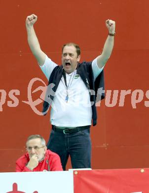 Volleyball Champions League. SK Posojilnica Aich/Dob gegen Olympiacos Piraeus. Jubel Martin Micheu (Aich/Dob). Klagenfurt, am 5.11.2014.
Foto: Kuess
---
pressefotos, pressefotografie, kuess, qs, qspictures, sport, bild, bilder, bilddatenbank