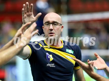 Volleyball Champions League. SK Posojilnica Aich/Dob gegen Olympiacos Piraeus.  Trainer Bogdan Kotnik (Aich/Dob). Klagenfurt, am 5.11.2014.
Foto: Kuess
---
pressefotos, pressefotografie, kuess, qs, qspictures, sport, bild, bilder, bilddatenbank