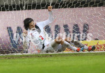 Fussball Bundesliga. RZ Pellets WAC gegen SK Puntigamer Sturm Graz. Ynclan Pajares Jacobo Maria (WAC). Klagenfiurt, am 8.11.2014.
Foto: Kuess

---
pressefotos, pressefotografie, kuess, qs, qspictures, sport, bild, bilder, bilddatenbank