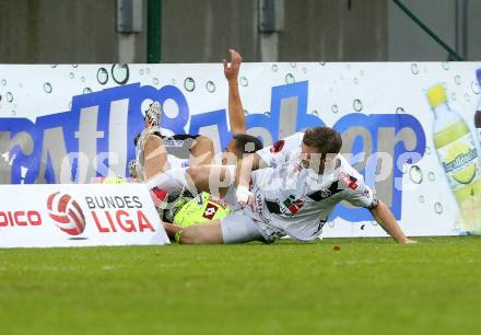 Fussball Bundesliga. RZ Pellets WAC gegen SK Puntigamer Sturm Graz. Michael Sollbauer (WAC), Anel Hadzic (Graz). Klagenfiurt, am 8.11.2014.
Foto: Kuess

---
pressefotos, pressefotografie, kuess, qs, qspictures, sport, bild, bilder, bilddatenbank