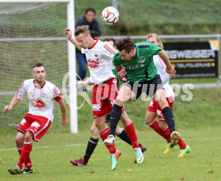 Fussball Unterliga Ost. Ludmannsdorf gegen Ulrichsberg. Michael Augustin Jakopitsch, (Ludmannsdorf), Borut Metelko  (Ulrichsberg). Ludmannsdorf, am 9.11.2014.
Foto: Kuess
---
pressefotos, pressefotografie, kuess, qs, qspictures, sport, bild, bilder, bilddatenbank