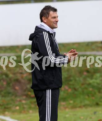 Fussball Unterliga Ost. Ludmannsdorf gegen Ulrichsberg. Trainer Manfred Mocher (Ulrichsberg). Ludmannsdorf, am 9.11.2014.
Foto: Kuess
---
pressefotos, pressefotografie, kuess, qs, qspictures, sport, bild, bilder, bilddatenbank