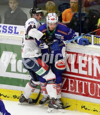 EBEL. Eishockey Bundesliga. EC VSV gegen SAPA Fehervar AV19.  Marco Pewal,  (VSV), Bence Sziranyi (Alba Volan). Villach, am 2.11.2014.
Foto: Kuess 


---
pressefotos, pressefotografie, kuess, qs, qspictures, sport, bild, bilder, bilddatenbank