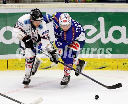 EBEL. Eishockey Bundesliga. EC VSV gegen SAPA Fehervar AV19. Patrick Platzer,  (VSV), Attila Orban (Alba Volan). Villach, am 2.11.2014.
Foto: Kuess 


---
pressefotos, pressefotografie, kuess, qs, qspictures, sport, bild, bilder, bilddatenbank