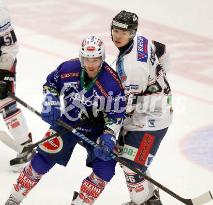 EBEL. Eishockey Bundesliga. EC VSV gegen SAPA Fehervar AV19. Marco Pewal,  (VSV), Csanad Erdely (Alba Volan). Villach, am 2.11.2014.
Foto: Kuess 


---
pressefotos, pressefotografie, kuess, qs, qspictures, sport, bild, bilder, bilddatenbank