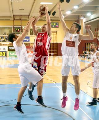 Basketball 2. Bundesliga. Woerthersee Piraten gegen Chin Min Dragons St. Poelten. Daniel Gspandl, Christof Gspandl, (Piraten), Martin Speiser  (St. Poelten). Klagenfurt, 15.11.2014.
Foto: Kuess
---
pressefotos, pressefotografie, kuess, qs, qspictures, sport, bild, bilder, bilddatenbank