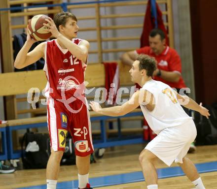 Basketball 2. Bundesliga. Woerthersee Piraten gegen Chin Min Dragons St. Poelten. Tobias Dobernig, (Piraten), Benjamin Bernleithner (St. Poelten). Klagenfurt, 15.11.2014.
Foto: Kuess
---
pressefotos, pressefotografie, kuess, qs, qspictures, sport, bild, bilder, bilddatenbank