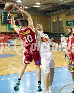 Basketball 2. Bundesliga. Woerthersee Piraten gegen Chin Min Dragons St. Poelten. Maximilian Kunovjanek,  (Piraten), Andreas Bauch (St. Poelten). Klagenfurt, 15.11.2014.
Foto: Kuess
---
pressefotos, pressefotografie, kuess, qs, qspictures, sport, bild, bilder, bilddatenbank