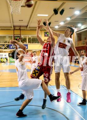 Basketball 2. Bundesliga. Woerthersee Piraten gegen Chin Min Dragons St. Poelten. Daniel Gspandl, Christof Gspandl,  (Piraten), Martin Speiser (St. Poelten). Klagenfurt, 15.11.2014.
Foto: Kuess
---
pressefotos, pressefotografie, kuess, qs, qspictures, sport, bild, bilder, bilddatenbank