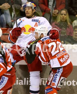 EBEL. Eishockey Bundesliga. KAC gegen EC Red Bull Salzburg. Thomas Poeck, (KAC), Thomas Raffl  (Salzburg). Klagenfurt, am 16.11.2014.
Foto: Kuess 

---
pressefotos, pressefotografie, kuess, qs, qspictures, sport, bild, bilder, bilddatenbank