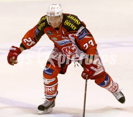 EBEL. Eishockey Bundesliga. KAC gegen EC Red Bull Salzburg.  Mike Siklenka (KAC). Klagenfurt, am 16.11.2014.
Foto: Kuess 

---
pressefotos, pressefotografie, kuess, qs, qspictures, sport, bild, bilder, bilddatenbank