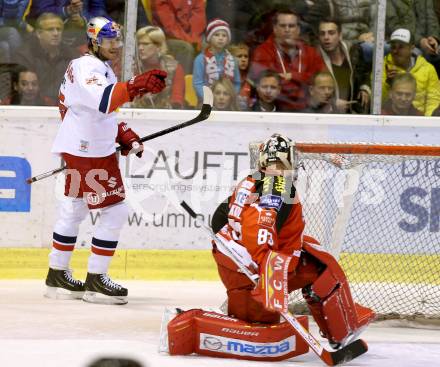 EBEL. Eishockey Bundesliga. KAC gegen EC Red Bull Salzburg. Torjubel Thomas Raffl  (Salzburg). Klagenfurt, am 16.11.2014.
Foto: Kuess 

---
pressefotos, pressefotografie, kuess, qs, qspictures, sport, bild, bilder, bilddatenbank