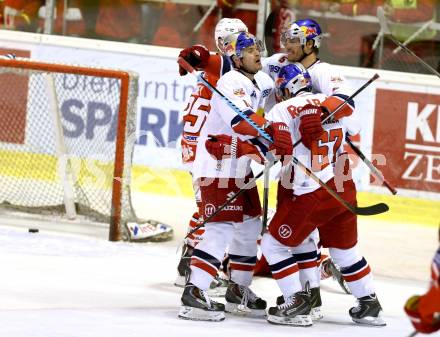 EBEL. Eishockey Bundesliga. KAC gegen EC Red Bull Salzburg. Torjubel Thomas Raffl, Konstantin Komarek,  (Salzburg). Klagenfurt, am 16.11.2014.
Foto: Kuess 

---
pressefotos, pressefotografie, kuess, qs, qspictures, sport, bild, bilder, bilddatenbank