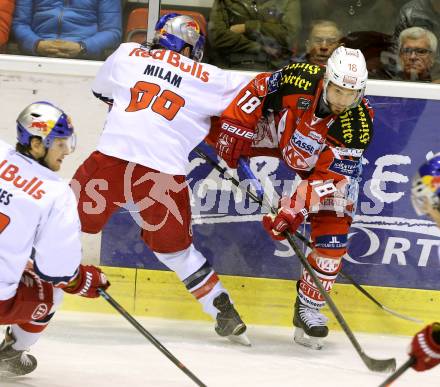 EBEL. Eishockey Bundesliga. KAC gegen EC Red Bull Salzburg. Thomas Koch,  (KAC),  Troy Milam (Salzburg). Klagenfurt, am 16.11.2014.
Foto: Kuess 

---
pressefotos, pressefotografie, kuess, qs, qspictures, sport, bild, bilder, bilddatenbank