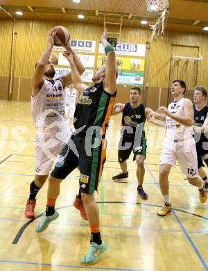 Basketball 2.Bundesliga 2014/15 Grunddurchgang 9.Runde. Radenthein Garnets gegen Basket Flames. Vjeran Soldo, (Radenthein), Philipp Seel  (Basket Flames). Klagenfurt, 22.11.2014.
Foto: Kuess
---
pressefotos, pressefotografie, kuess, qs, qspictures, sport, bild, bilder, bilddatenbank